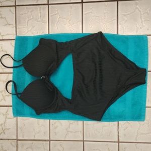 Shade & Shore Black Bathing Suit 36C